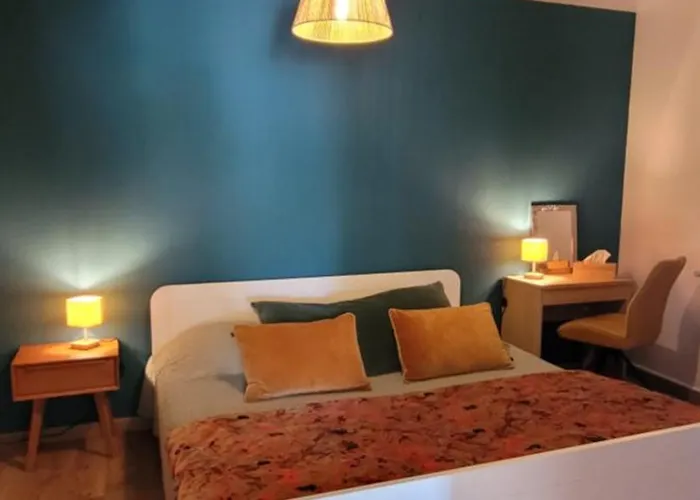 Prázdninový dům La Colline Gersoise-piscine-sauna *